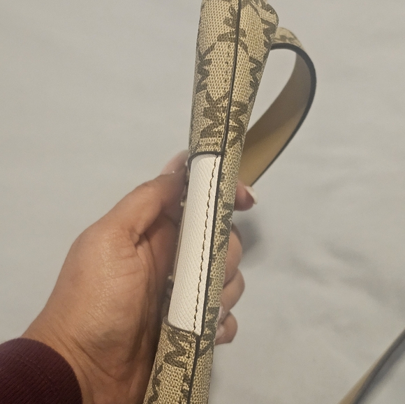 Michael Kors Women’s Belt Fanny Pack MK Signature Logo BROWN/BEIGE/WHITE- S/M - Picture 5 of 9